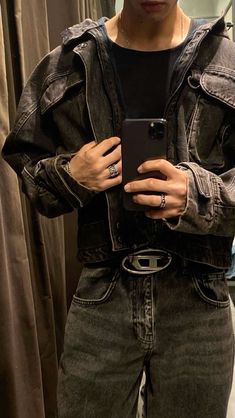 Diesel Clothing, Street Fashion Men Streetwear, Guys Clothing Styles, Mens Outfit Inspiration, Neue Outfits, Foto Poses, Mens Fashion Streetwear, Cool Outfits For Men, Stylish Mens Outfits