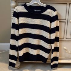 Forever 21 Blue And Cream Strip Sweater. Brand New Never Worn Size Medium. 100 Percent Acrylic. New With Tags Orange Oversized Sweater, Strip Sweater, Light Grey Cardigan, Thrift Inspo, Hot Pink Sweater, Leopard Sweater, Marled Sweater, Long Knit Cardigan, Orange Sweaters