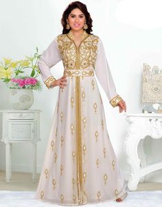 Beautiful 😉 Wedding moroccan Style caftan 👗 Order Online Kaftan which are made up from best quality fabrics with latest styles from our large collections at https://bit.ly/3eafqPe Shop Now : https://bit.ly/3tnSwtB Buy online @ $79.95 #caftanboheme #kaftan #caftan #takchita #robemariage #robedemariee #robeblanche #robeboheme #robeneutre #dress #bohemdress #mariage #mariee #arabicattire #arabicattirekaftan #arabicattirecaftan Arabic Theme Party Outfit, Arabic Theme Party, Arabian Nights Dress, Embroidered Hijab, Caftan Moroccan, Embroidered Abaya, Moroccan Kaftan Dress, Kaftan Women, Indian Bridal Sarees