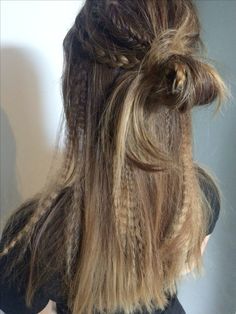 Dystopian Hairstyles, Whimsigoth Hair, Knot Braids, Braids Fishtail, Pirate Hair, Hair Y2k, Festival Hairstyles, Half Up Hairstyle, Hair Half Up Half Down