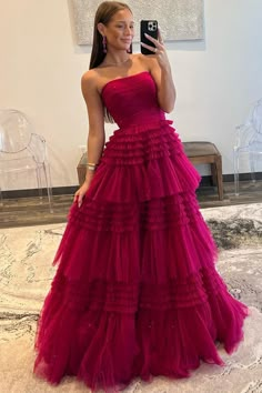 This a-line dress features a strapless neckline, a pleated bodice, and a tiered skirt with slit. ♡ SKU: FV12281 ♡ Fabric: Tulle ♡ Shown Color: Fuchsia ♡ Our dresses run true to size. ♡ Besides stand size 2-16, we still offer free custom size, which requires the next size: Bust:___ inch/cmWaist:___ inch/cmHips:___ inch/cmHollow to Hem___inch/cm (for the short dress) ;Hollow to Floor___inch/cm (for the long dress)Height:___ inch/cmYou can email me your specific size, before or after your order. Or Diy Prom Dress Pattern, Layered Tulle Prom Dress, Tulle Prom Dress Long, One Shoulder Homecoming Dress, Chiffon Wedding Dress Beach, Tulle Long Prom Dress, Matric Dance, Dresses Design, Strapless Prom Dresses