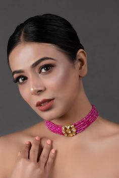 Enhance your ethnic look with this Pink Gold toned Kundan choker. Product Features: Color: Pink Gold Tone Kundan Beaded Choker Necklace Material: Metal copper alloy, Onyx beads Work : kundan with meenkari on back side Dimension: Length-14 inch, Width- 1 inch, Pack Of: choker necklace Occasion: festive and wedding Disclaimer: There will be slight difference in digital to actual image Choker Necklace Online, Kundan Choker, Beads Work, Ethnic Looks, Onyx Bead, Beaded Choker Necklace, Necklace Online, Beaded Choker, Necklace Sizes