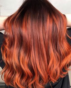 Red Copper Hair, Pretty Red Hair, Dark Auburn Hair, Hair Pale Skin, Funny Hair, Copper Balayage, Warm Scarves, Honey Brown Hair, Violet Hair