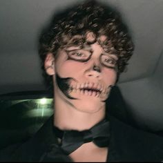 Halloween Idea, White Guys, Cute White Guys, Male Makeup, Maquillaje De Ojos, Bts, Halloween, Makeup, Hair