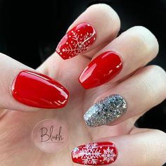 Christmas Nail Color Ideas, Red And Silver Christmas Nails, Sandy Nails, Christmas Party Nails, Natural Girl, Country Nails, Candy Cane Nails, Nail Board, Nails Arts