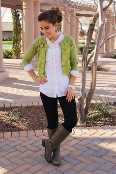 I so love this outfit Boots Target, Ruffled Shirt, Trendy Office, Diva Style, Fabulous Outfits, Jeans Boots, Fall Styles, Bachelorette Outfits, Gift Bracelet