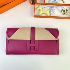 Jige elan 29cm clutch, L3 rose purple original swift calfskin, sheepskin lining Pink Rectangular Leather Clutch, Luxury Pink Leather Clutch, Luxury Pink Clutch, Hermes Jige, Pig Nose, Lv Belt, Rose Purple, Lv Purse, Lv Shoes