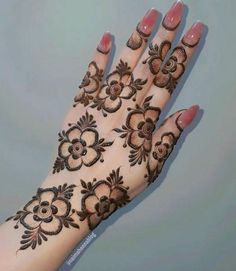 henna art by aqsa jamali Flowers Mehndi Design Simple, Mahendi Flowers Design, Mehndi Flower Designs Simple, Flowers Mehandi Designs, Flower Mendhi Design, Mendhi Designs Backhand, Back Hand Flower Mehndi Designs, Mehandi Flowers Design, Mehndi Designs Flowers