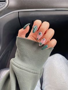 #nails #nailinspo #greennails #holiday #holidaynails2023 #starnails #stars #starnaildesign #almondshape Star Design Nails, Nails With Star Design, Nail Inspo Green, Holiday Nail Inspo, Taylor Swift Nails, Star Nail Designs, Star Nail, Lilac Nails