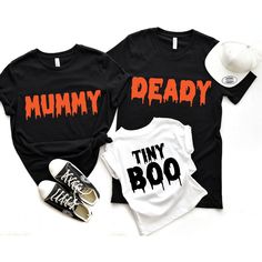 two shirts that say, mommy and baby are on top of each other with the same hat