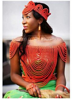 Asoebi Benin Wedding, Ankara Jewelry, Cape Blouse, Beaded Cape, Lace Cape, African Bride, Style Africain, African Accessories