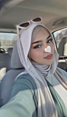 #images Photo Profil Hijab Instagram, Kids Style Hair, Black Boots Outfit, Cute Couple Drawings, Classy Aesthetic, Girly Images, Muslim Girls