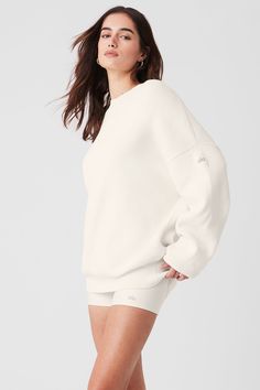 Sweater weather, solved. Warm up with the Scholar Crew Neck Sweater made from a street-forward heavyweight knit in an oversized silhouette that earns top marks wherever it goes. Ribbed detailing on the cuffs, hem and neckline complete the look. Pair it with shorts or your go-to pair of trousers. Sport Fits, Top Marks, School Shopping, Oversized Silhouette, Sweater Making, Pj Sets