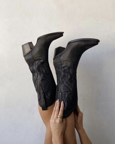 Josi Pellicano, Cowboy Boots Aesthetic, Indigo Ridge, Devney Perry, Boots Aesthetic, Jeffrey Campbell Boots, Black Cowboy Boots, Woven Ring, Cowgirl Aesthetic