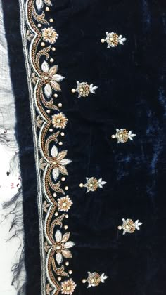 Silver Hand Embroidery Designs, Silver Colour Aari Work Blouse, Silver Colour Combination, Saree Work Design, Hand Work Dress Design, Silver Maggam Work Blouses, Silver Embroidery Work, Saree Work Design Embroidery, Zari Work