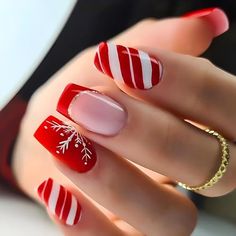 Christmas Press on Nails Medium Square False Nails Red French Tip Fake Nails with Snowflake Design White Strip Acrylic Nails Winter Stick on Nails for Women Girls 24Pcs Valentine Nails, Manicure Tips, Stick On Nails