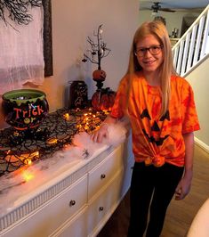 Halloween Orange Pumpkin Tie Dye Tee Tie Dye Pumpkin, Halloween Tie Dye, Toddler Halloween Shirt, Mens Halloween Shirts, Kid Kid, Tie Dye Shirts Patterns, Kid Halloween, Diy Tie Dye Shirts, Tie Dye Crafts