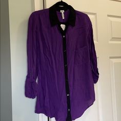 Brand New With All Original Tags! 3/4 Sleeves Casual Purple Blouse With 3/4 Sleeves, Casual Purple Blouse 3/4 Sleeve, Purple 3/4 Sleeve Blouse For Spring, Chic Purple Blouse With Button Closure, Purple Button-up Blouse For Fall, Chic Purple Buttoned Blouse, Chic Purple Blouse With Buttons, Trendy Purple Blouse With Buttons, Purple Black