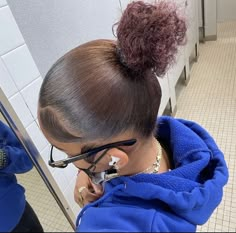 Mid Bun Black Women, Slick Back Bun Natural, Curly Hairstyles Natural, Hair Styles For School, Hair Styles Braids