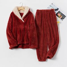 Product information: Fabric name: coral fleece Style: simple and natural Function: leisure, sleep, home, warmth, comfort, can be worn outside Style: suit Neckline shape: V-neck Color: purple, gray, wine red Size Information: Size: M (80 kg-110 kg)., L (110 kg-120 kg)., XL (120 kg-140 kg)., XXL (140 kg-170 kg). Note: 1. Asian sizes are 1 to 2 sizes smaller than European and American people. Choose the larger size if your size between two sizes. Please allow 2-3cm differences due to manual measurement. 2. Please check the size chart carefully before you buy the item, if you don't know how to choose size, please contact our customer service. 3.As you know, the different computers display colors differently, the color of the actual item may vary slightly from the following images. Packing list Purple Pajamas, Warm Pajamas, Sleepwear Fashion, Homewear Woman, Satin Sleepwear, Pajama Suit, Flannel Pajama Sets, Winter Pajamas, Fleece Pajamas