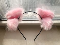 【They Are Hair Clips And Come With Headband！！！！！！！！！】 This cat ear is a Simulation style, looks natural. These Pink cat ears fit snugly on to your head and the ear's position is adjustable to the user's preference. To request special order please contact us through -Instagram: Nalumi_handmade -Facebook: Nalumi Li -Email: Luyibobby@Gmail.com -Twitter: @Nalumihandmade Pink Cat Ears, Cat Ear, Pink Cat, Costume Halloween, Pet Hair, Cat Ears, Cosplay Anime, Costume Accessories, Hair Clip