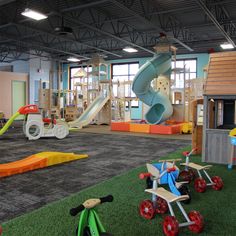 Indoor Bounce House Business, Indoor Playground Name Ideas, Playroom Business, Kids Zone Design, Playroom Cafe, Indoor Playground Business, Inside Playground, Toddler Indoor Playground, Kids Indoor Play Area