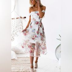 !! Important - Read Description !! This Is Such A Gorgeous Dress, But I Didn’t Realize It Was In Australian Size :( Dress Is A Size 6 Au Which Is A Size 0/2 Us Tea Party Dresses For Women, Tea Party Dresses, Long Flower Dress, Elegant Floral Dress, Outfits Trending, Maxi Dress Summer, Vestidos Color Rosa, Dainty Rose, Off Shoulder Dresses