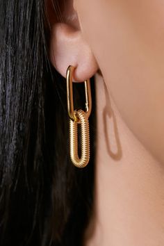 Interlocking Earrings Trendy Oblong Jewelry, Punta Cana Outfits, Adidas Originals Outfit, Sambas Adidas Women Outfit, Adidas Superstar Outfit, Superstar Outfit, Adidas Samba Outfit, Cute Ankle Boots, Italian Sunglasses