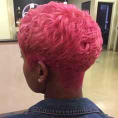 Pixie Colors Ideas, Hair Styles For Pixie Hair, How To Style Short Hair Pixie Messy, Dyed Pixie Cut Black Women, Short Pink Hair Black Women, Short Pink Hair Pixie, Short Hair Color Ideas Black Women, Colored Short Hair Black Women, Pink Pixie Cut Black Women