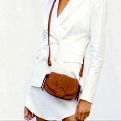 Bnwt Make Offer Chic White Saddle Bag With Adjustable Strap, Chic White Crossbody Saddle Bag, Chic White Saddle Crossbody Bag, Chic White Saddle Shoulder Bag, Chic White Shoulder Saddle Bag, White Crossbody Satchel For Day Out, White Crossbody Shoulder Bag For Fall, Chic Brown Satchel For Day Out, Brown Crossbody Satchel For Day Out