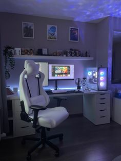 White Gaming Setup Guys Game Room Ideas, Streamer Gaming Setup, Mac And Monitor Setup, Gamer Setup Boy, Room Ideas Aesthetic With Gaming Setup, Small Room With Gaming Setup, Gaming Computer Setup Aesthetic, White Rgb Gaming Setup, Twitch Room Setup