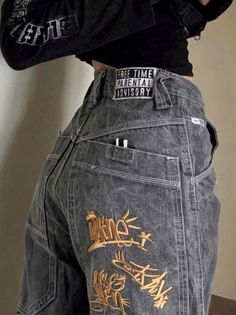 Classic Rock Aesthetic Outfits, Fashion Types, Punk 57, Xtreme Couture, Fire Fits, Swaggy Outfits, Mode Inspo, Mode Vintage, Looks Style