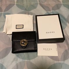 Authentic Gucci Wallet With Dust Bag And Box. Used Twice, Like New. Kate Spade Minnie Mouse, Tory Burch Espadrilles, Coco Handle, Gold Wallet, Bags Gucci, Gucci Monogram, Key Wallet, Round Bag, Crossbody Clutch