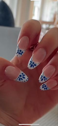 White A Blue Nails, Cute Summer Nails Blue And White, Blue Pattern French Tip Nails, Nails For Blue And White Dress, White Tip Nails With Blue Design, Greek French Tip Nails, Mama Mia Nail Ideas, Blue Nails Pattern, Blue And White Nails Greek