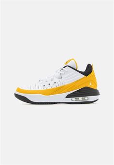 Air Jordan Max Aura 5 Men's Shoes Basketball Trainers