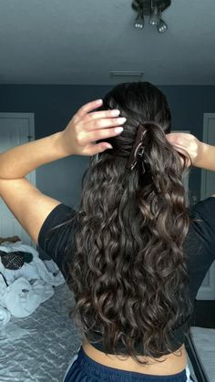 Linktree. Make your link do more. Hairstyles For Long Curly Wavy Hair, Layer Haircut For Long Hair Curly, Hairstyle With Wavy Hair, V Haircut Curly Hair, Long Layers On Wavy Curly Hair, Wavy Hair Hair Styles, Long 2c Hairstyles, Cute Hairstyles For Curly Wavy Hair, Haïr Style Wavy Hair