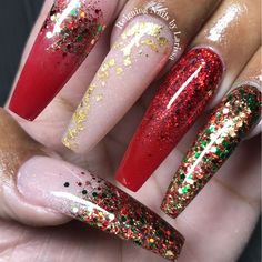 Christmas Nail Designs Long, Coffin Christmas Nail Designs, Baddie Christmas Nails, Coffin Christmas Nails, Baddie Christmas, Holiday Nails Glitter, Xmas Nail Art, Acrylic Coffin, Christmas Nails Acrylic