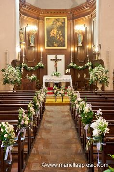 www.mariellaaprosio.com Wedding Booklet Church, Simple Church Wedding, Wedding Church Aisle, Wedding Ceremony Decorations Church, Church Aisle, Wedding Church Decor, Church Wedding Flowers, Wedding Alters