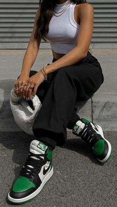 Street Style Jordans, Outfits With Green Jordans, Green Jordans Outfit, Green Baddie Outfits, Colourful Streetwear, Mlp Redesigns, Jordan 1 Retro High Obsidian, Colorful Streetwear, Mean Girls Outfits