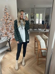 Flannel Outfits Fall, Leggings Outfits, Flannel Outfits, Casual Winter Outfits, Fall Fashion Outfits, Mom Outfits