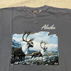 Good condition, measurements are shown in the last two photos. Feel free to DM any questions! Travel Souvenirs, Moose, Elk, Alaska, Vintage 90s, Gender Neutral, Crew Neck Sweatshirt, Polo Shirt, Adult Outfits