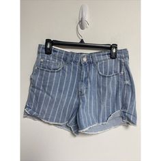 New With Tags Summer Striped High Rise Jeans, Summer High Rise Striped Jeans, Casual Striped Denim Shorts, Casual Striped Denim Jean Shorts, Striped Denim Bottoms For Summer, Striped Denim Shorts For Spring, Trendy Striped Jean Shorts For Spring, Casual Striped Jean Shorts For Spring, Kensie Jeans