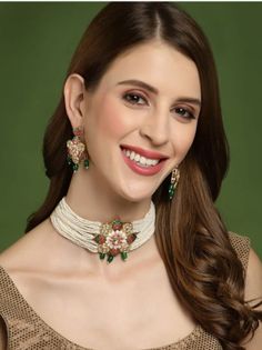 his Listing is For :- Indian Kundan Choker, Indian Jewelry, Bollywood Jewelry, Pakistani Jewelry, Indian Wedding Necklace, Bridal Choker, Kundan Necklace, Choker PRODUCT ID --- Geeta 01 BIRTHSTONE --- JULY, MAY, SEPTEMBER MATERIAL --- GOLD PLATED BRASS PRODUCT TYPE --- NECKLACE WITH EARRINGS. This is a stunning handmade necklace perfect for high end Jewelry Collector, a keeper in Traditional Vintage Indian/Pakistani Bridal jewelry and a Luxury Gift for your Daughter, Sister or Wife on Wedding or White Tilla Choker For Wedding, Traditional White Choker For Celebration, Traditional White Choker For Reception, Traditional White Choker For Receptions, White Kundan Necklace For Wedding And Festivals, Festive White Kundan Necklace For Wedding, White Temple Jewelry Style Choker For Celebrations, White Temple Jewelry Choker For Celebrations, Traditional White Tilla Choker