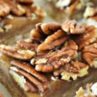 No Bake Keto Pecan Pie Bars Dessert Recipe Keto Pecan Pie Bars, Keto Pecan Pie Recipe, Low Carb Pecan Pie, Desserts No Bake, Pecan Pie Bars Easy, Caramel Pecan Pie, Keto Dairy, Galletas Keto, Keto Pecan Pie