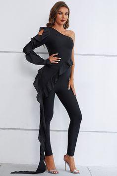 Be the fashionista you want to be in the Macoy One Shoulder Draped Pant Sets. This set features an on-trend one-shoulder drapery, making it perfect for any fashionable event. Take your style to the next level with this stunning ensemble!

Model wearing size S

Model stats: Height-177cm/69.7" Bust-86cm/33.9" Waist-62cm/24.4" Hips-94cm/37.0"
Made from stretch bandage fabric, that is made to contour, shape, and flatter your body.