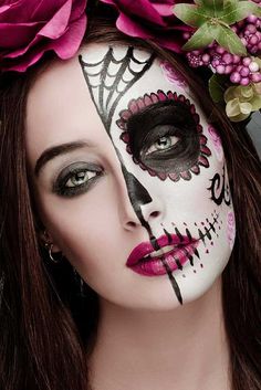 Sugar skull makeup is not something that everyone will be able to replicate. But once you master the art, there will be no turning back! In a good sense. Easy Hairdo, Halloween Costume Couple, Unique Halloween Makeup, Skull Face Paint