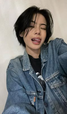 Short Hairstyle Tomboy, Short Haircut Asian, Short Girl Haircut, Short Bob Layered Haircuts, Shaggy Pixie Cuts Round Face, Haircut Tomboy