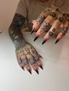 Creepy Nail Ideas, Nail School Ideas, Witch Craft Nails, Alt Wedding Nails, Long Alt Nails, Grungy Nail Designs, Southern Gothic Nails, Grim Reaper Nails, Whimsy Goth Nails