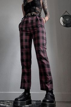 Modern Alt Fashion, Plaid Pants With Doc Martens, Alt Plaid Pants Outfit, Womens Grunge Fashion, Plaid Dress Pants Outfit, Checked Pants Women Outfit, Korean Goth Fashion, Artsy Goth Outfits, Alt Comfy Outfits