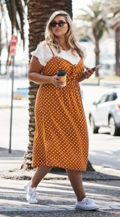 Plus Size Summer Fashion Guide: 2024 Style Trends Plus-koon Muoti, Plus Size Summer Outfits, Look Plus Size, Cool Summer Outfits, Spring Street Style, Plus Size Fashion For Women, Look Plus